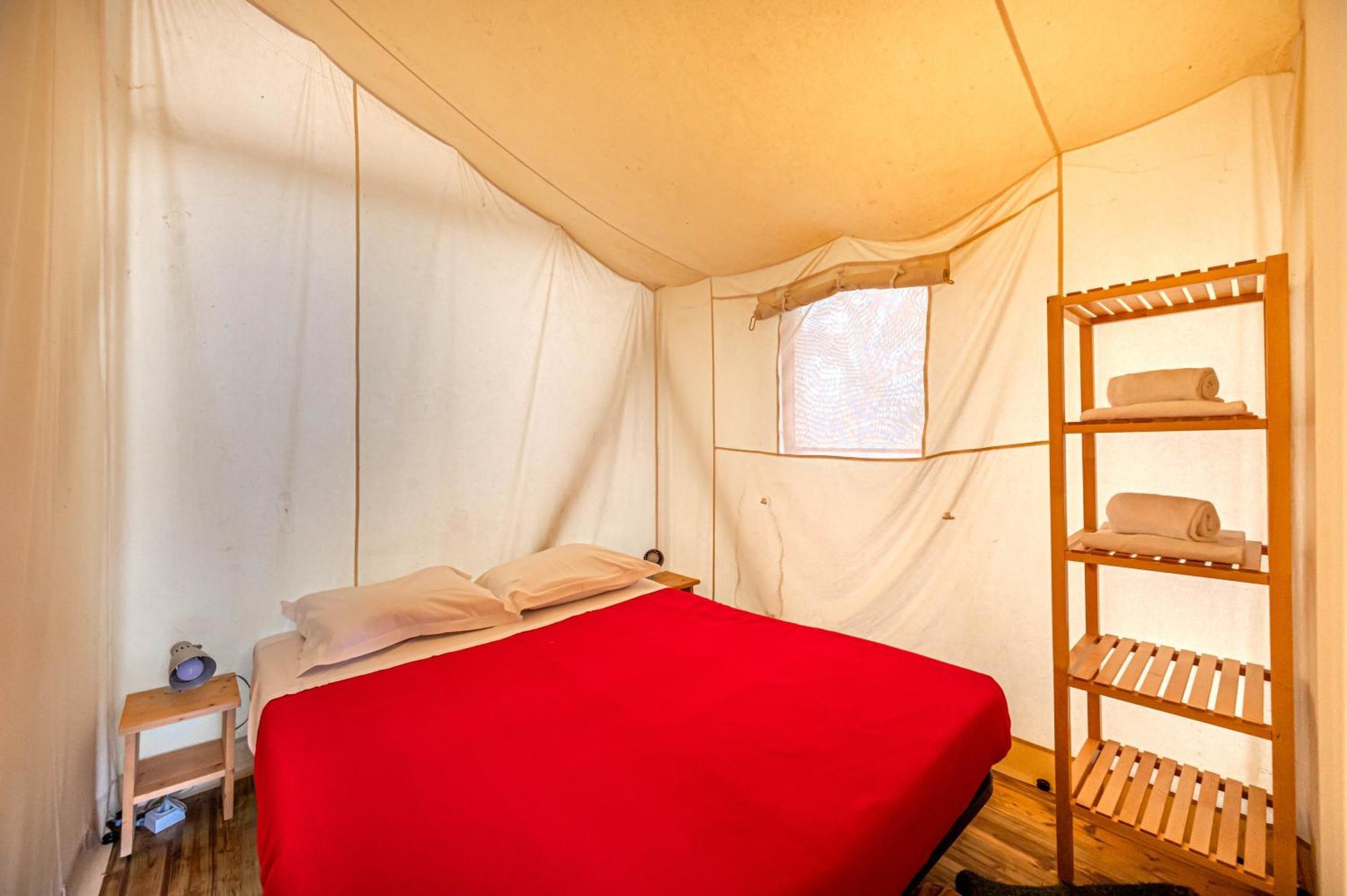 Camping-Village Vacances Les Deux Etangs Сеньосс Екстер'єр фото