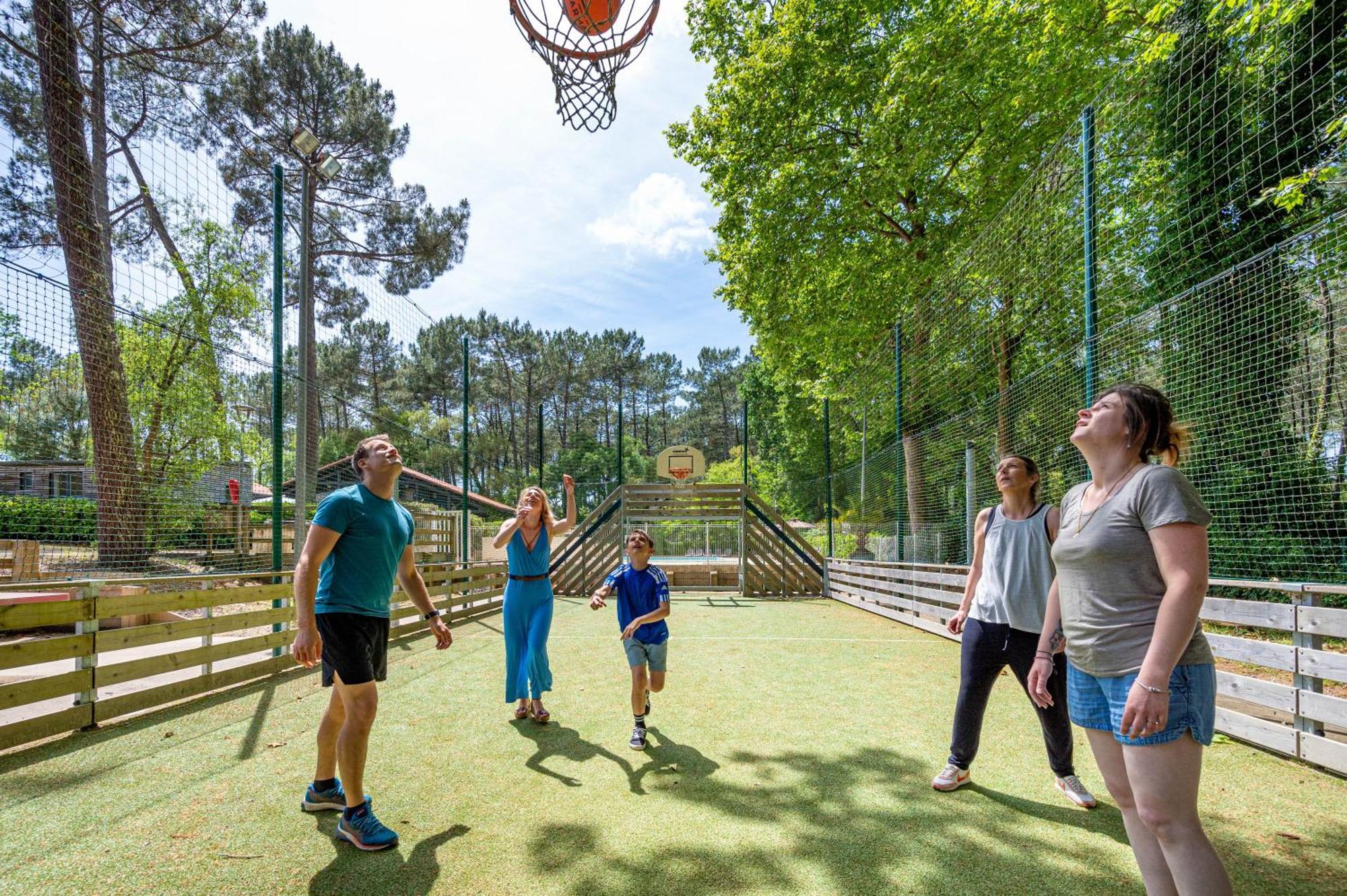 Camping-Village Vacances Les Deux Etangs Сеньосс Екстер'єр фото